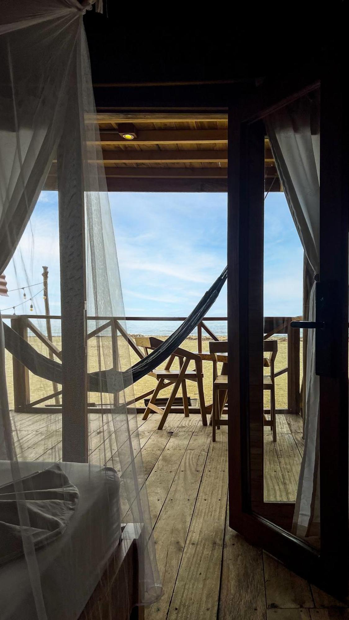 Hostal Mocambo Beach Guachaca ภายนอก รูปภาพ