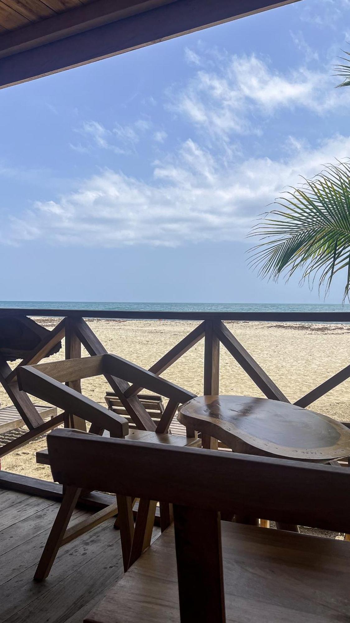 Hostal Mocambo Beach Guachaca ภายนอก รูปภาพ