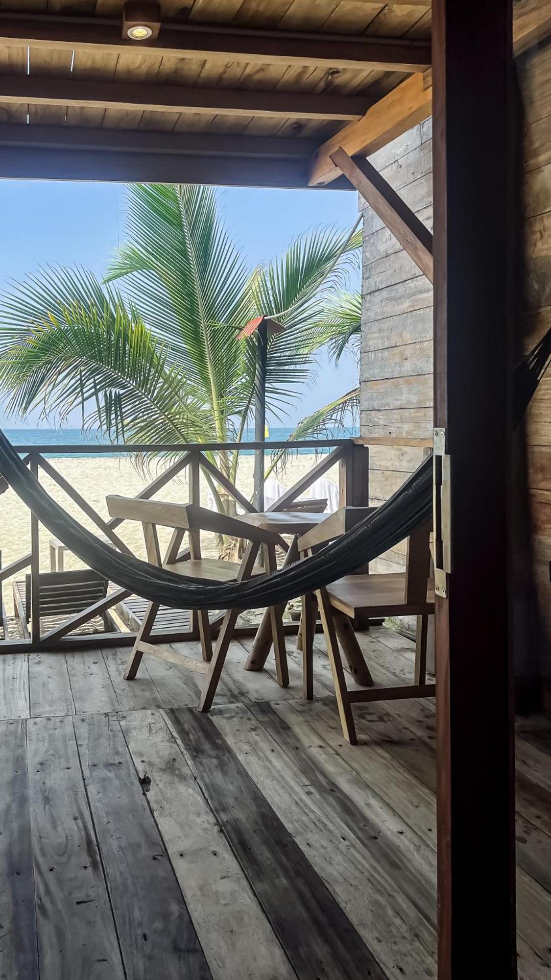 Hostal Mocambo Beach Guachaca ภายนอก รูปภาพ