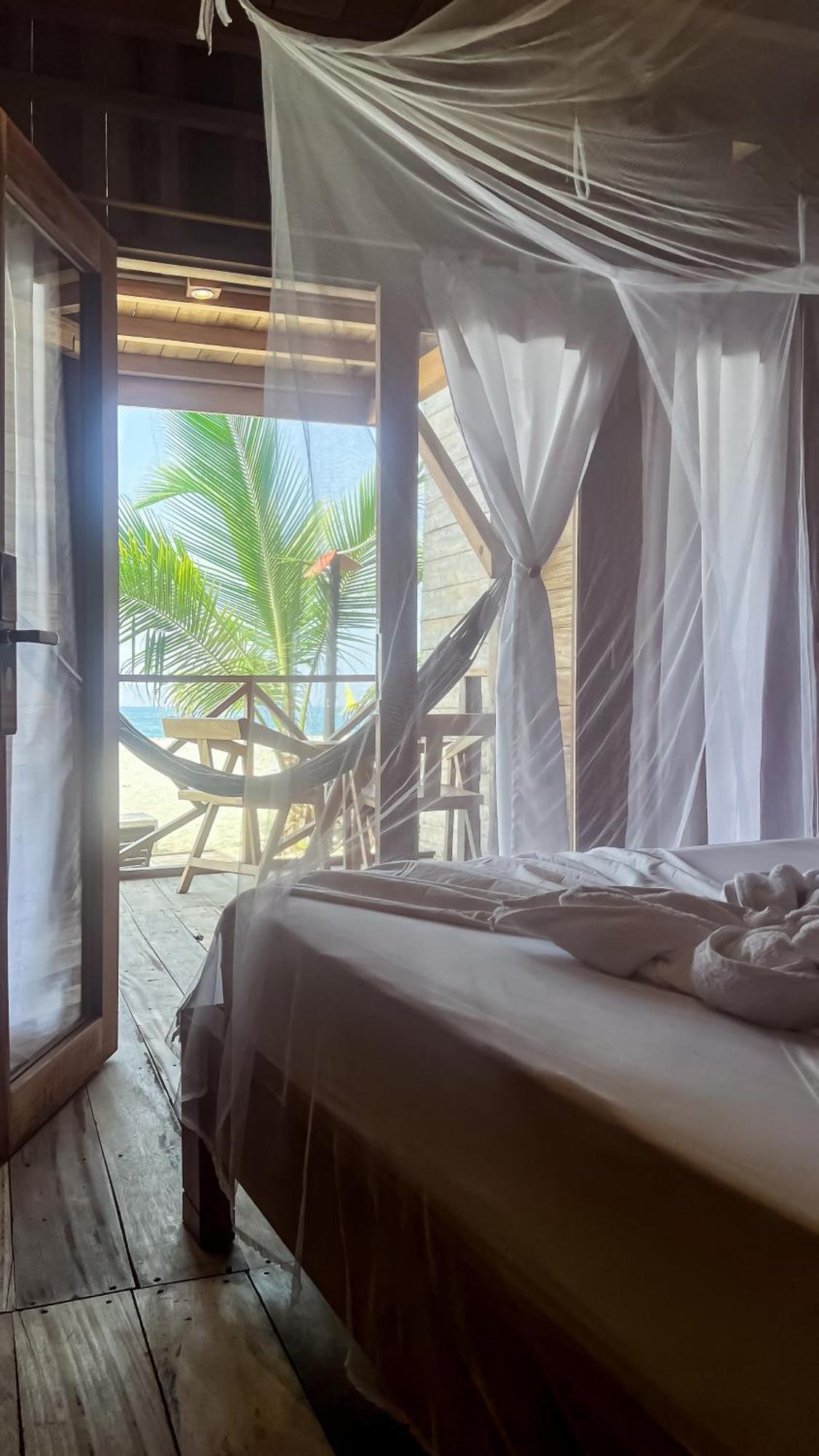 Hostal Mocambo Beach Guachaca ภายนอก รูปภาพ