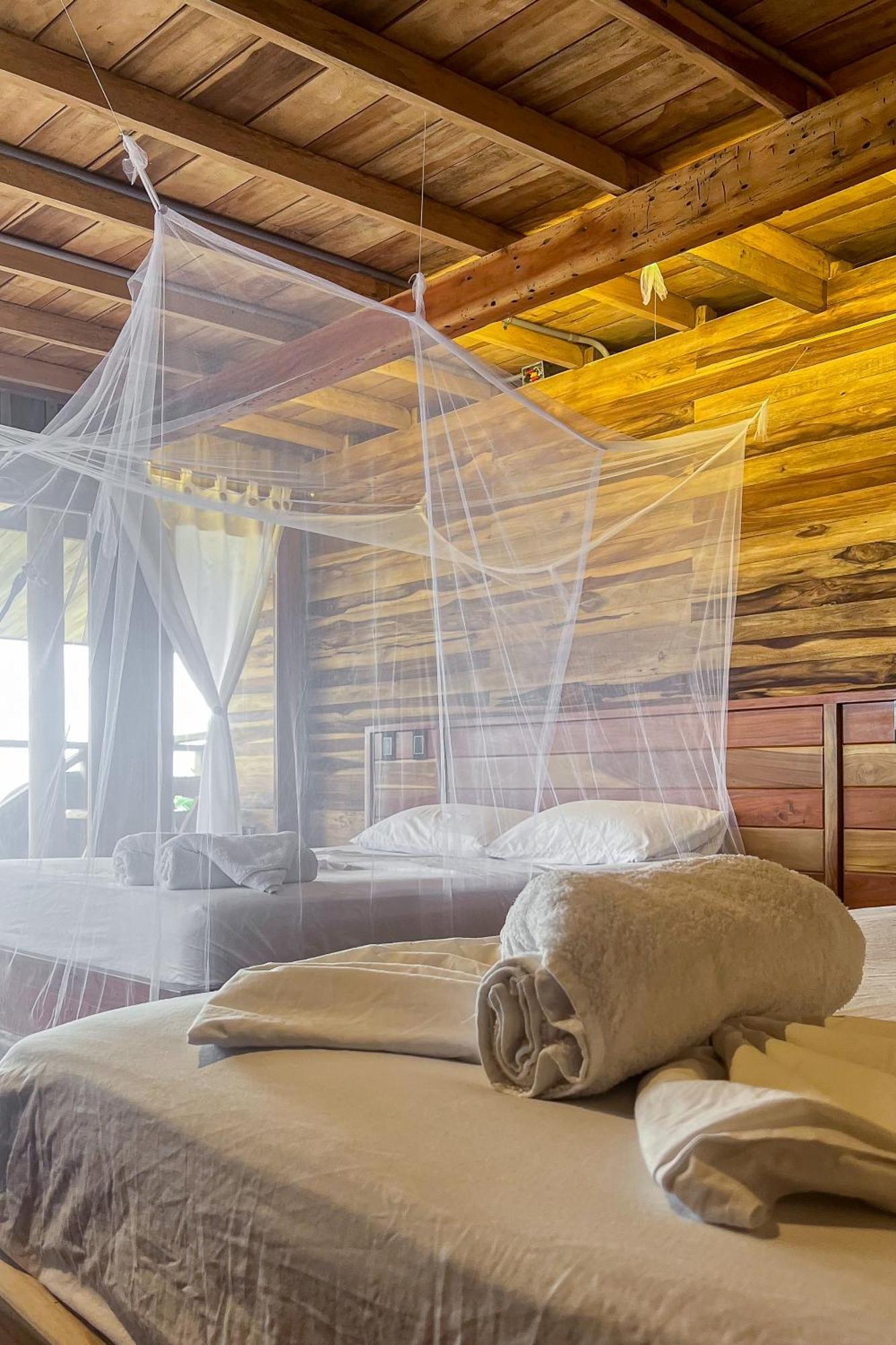 Hostal Mocambo Beach Guachaca ภายนอก รูปภาพ